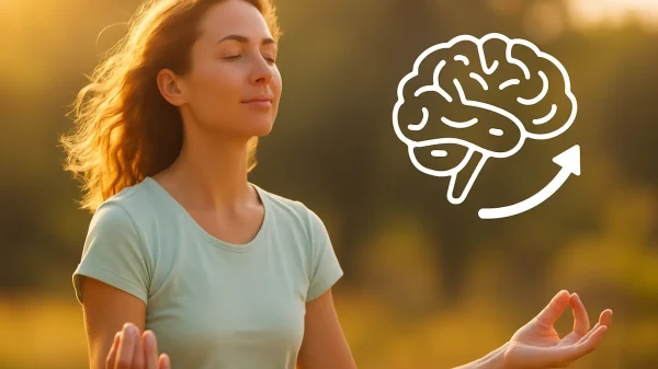 Persona al aire libre meditando con luz solar, simbolizando equilibrio de serotonina de forma natural